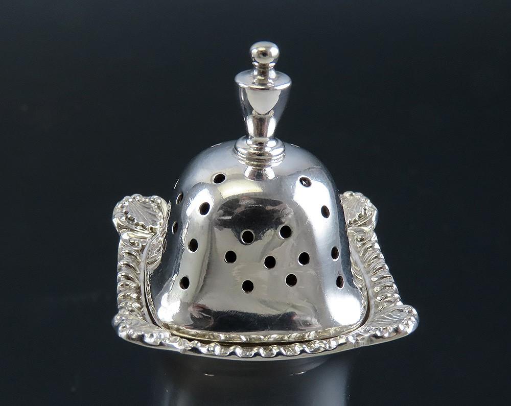 Pair Birks Sterling Silver Georgian Style Shell Paw Feet Salt Pepper Shakers