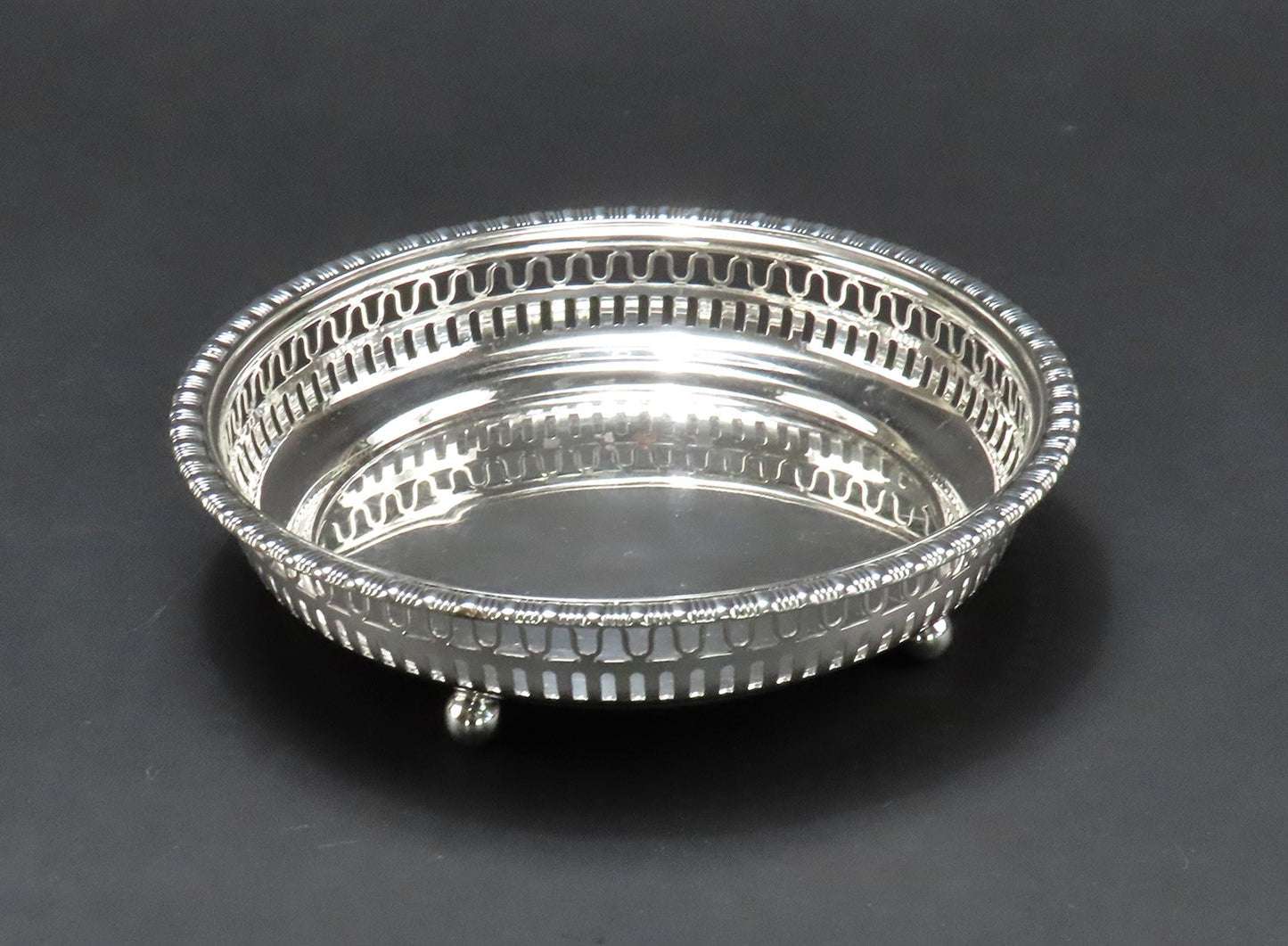 Fine 1890 Gorham Sterling Silver Reticulated Candy Nut Dish Bowl w Ball Feet