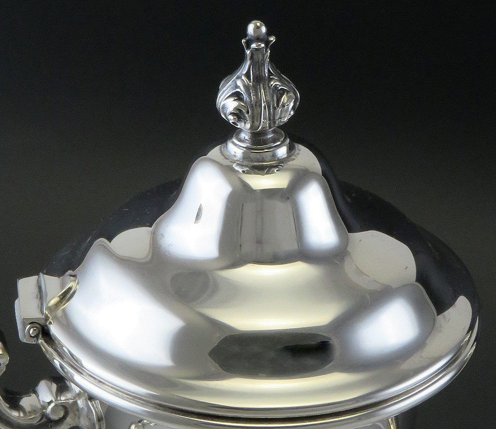 Fine Vintage 1983 Gorham Chantilly Hand Chased Sterling Silver Coffee Pot