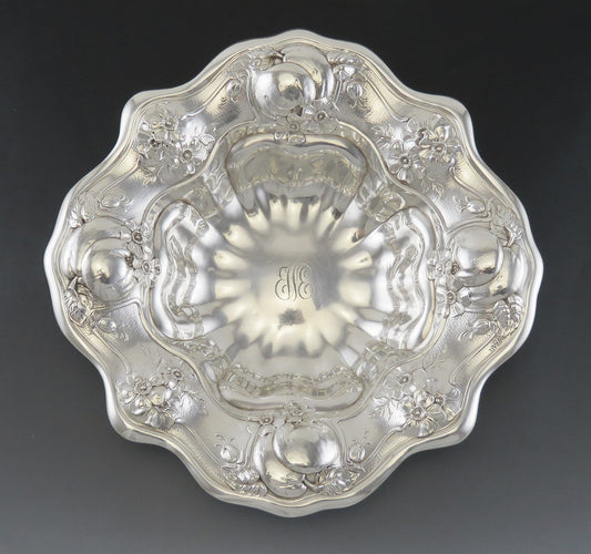 Antique 1907 Sterling Silver Gorham Lobed Fruit Flower Serving/Centerpiece Bowl