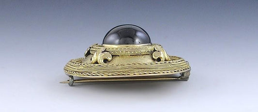 Superb Victorian c1860s-1870s 14k Gold Rich Garnet Cabochon Brooch