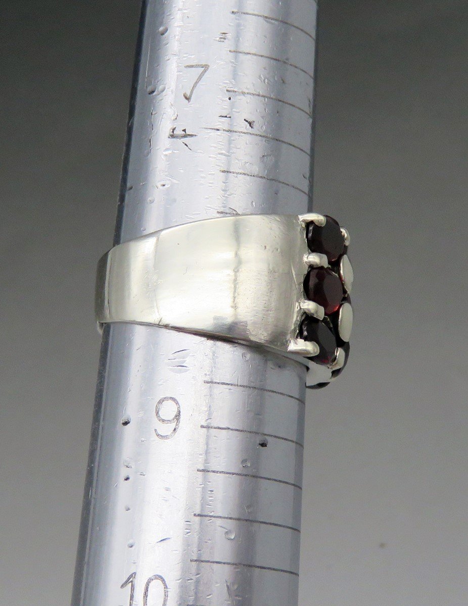 Pretty and Large 9 Garnet Sterling Silver Ring nice color