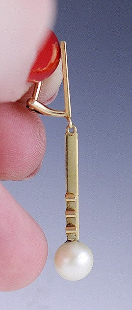 Pretty Pair Pearl Drop/Dangle 18k Gold Earrings c1970s