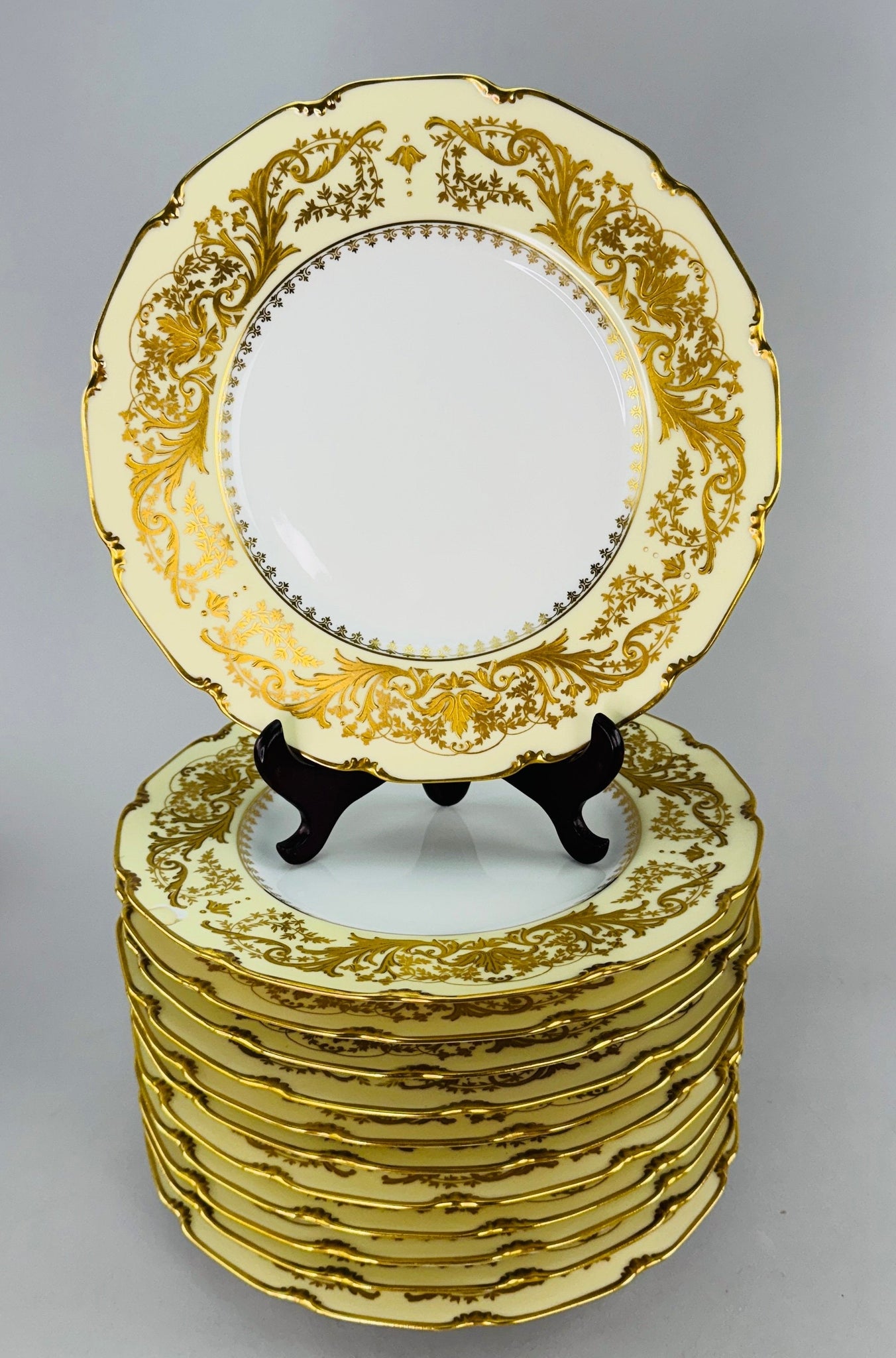 Ornate Set 12 c1910 Limoges French Gilt Dinner Plates Delinieres/Bernardaud