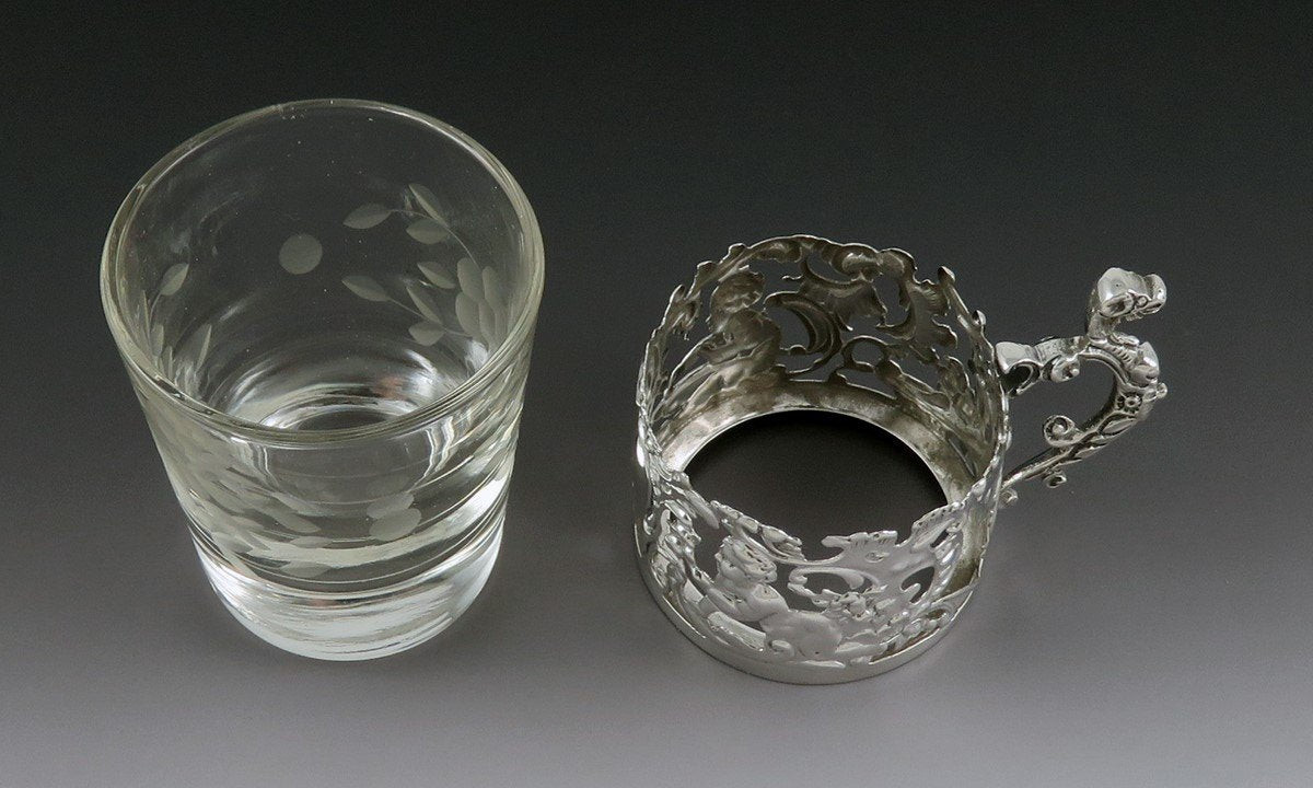 Lovely Set 6 1901 English Sterling Silver Glass Insert Handle Tea Liquor Cups