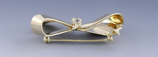 Stunning Retro 14k Yellow Gold Blue Gemstone Bow/Ribbon Shaped Brooch