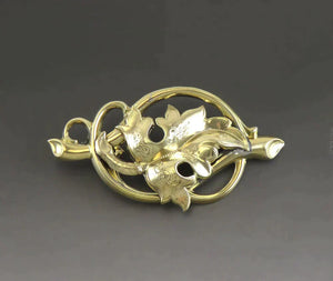Antique American Victorian 10K Yellow Gold Ribbon Engraved Leaf Pin or Brooch