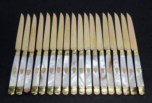 Fine set 18 French 950 Gilt Silver & Gold Mother-of-pearl Fruit/Dessert Knives
