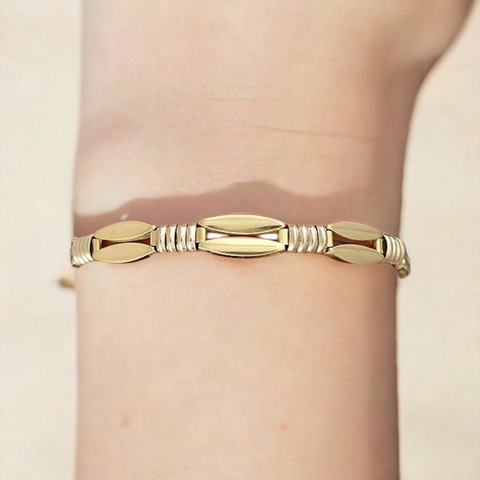 Modern English 9K Two-Tone Gold Linked Bracelet