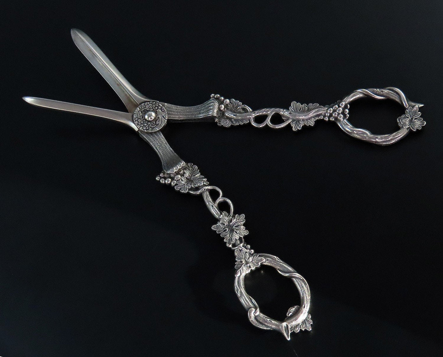 Great c 1845 Sterling Silver Grape Scissors High Relief Leaves 7 1/4"
