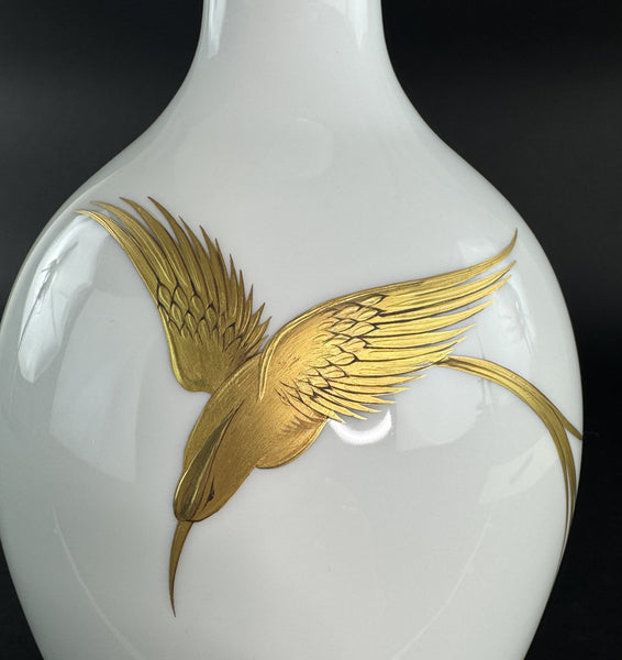 Beautiful Heinrich H Co Selb Bavaria Hand Painted Gold Gilt Birds Vase