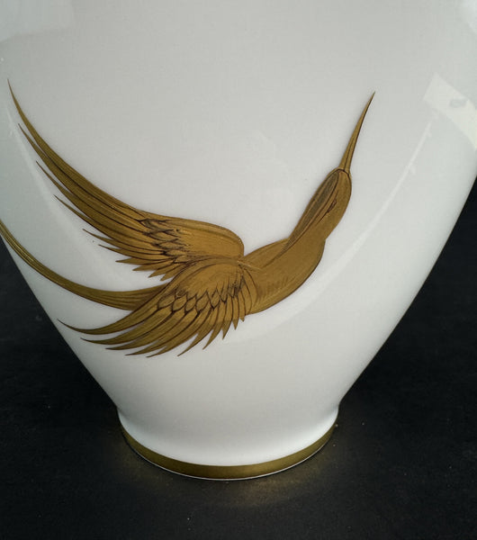 Beautiful Heinrich H Co Selb Bavaria Hand Painted Gold Gilt Birds Vase