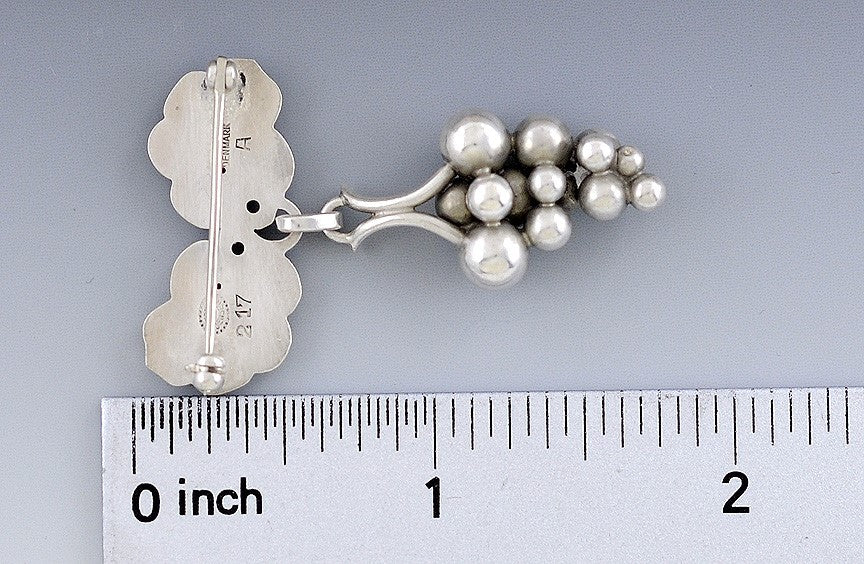 Sweet Georg Jensen Sterling Silver No 217 Leaf Grape Dangling Brooch Pin