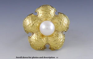 Exceptional 14K and 18K Gold 7.7mm Pearl Flower Form Diamond Cut Cocktail Ring
