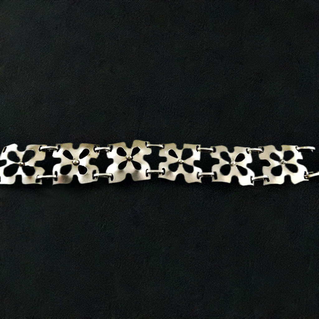 Elegant Vintage Sterling Silver Floral Panel Openwork Bracelet