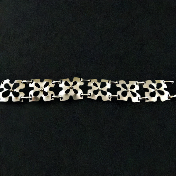 Elegant Vintage Sterling Silver Floral Panel Openwork Bracelet