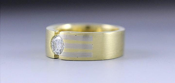 Fine Quality Artisan 18K Gold & Diamond Ring Thick Heavy Band