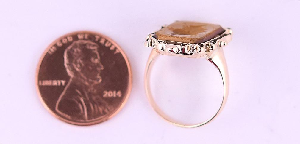 Beautiful Antique 10k Yellow Gold and Tiger's Eye Intaglio Ring w/ Roman Profile