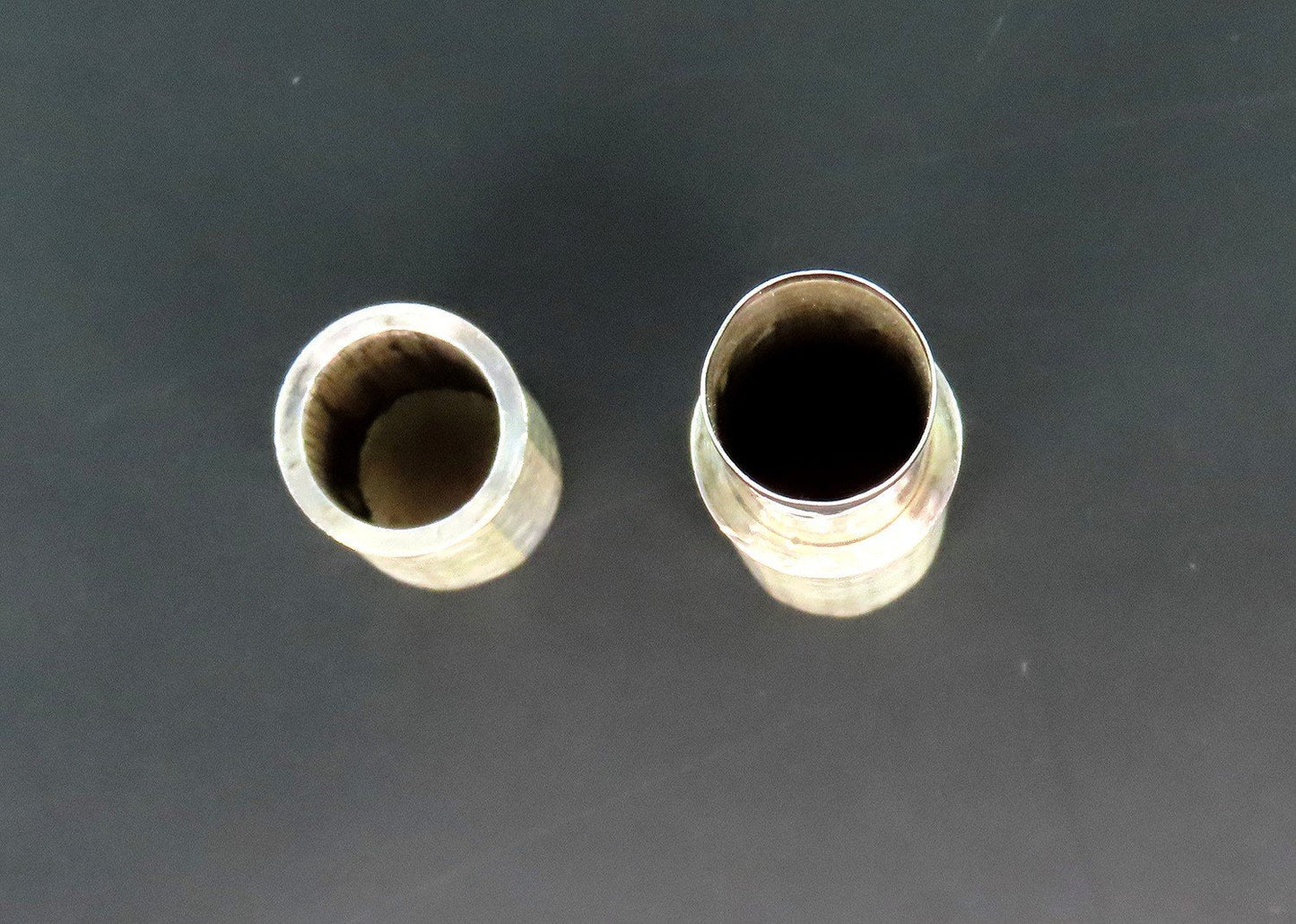 Fabulous Cylinder Mother of Pearl Sewing Needles Case Silver Interior No Mono
