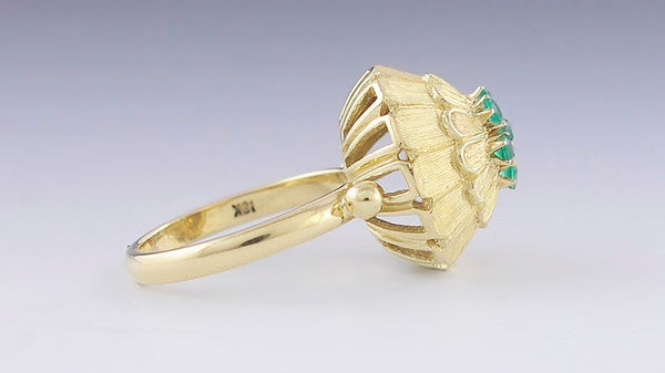 Lovely 18k Yellow Gold Green Chrysoprase & Synthetic Emerald Ring Size 6.25