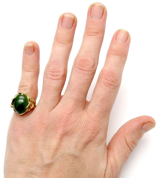 Beautiful VTG 10k Yellow Gold Green Nephrite Jade Floral Ring