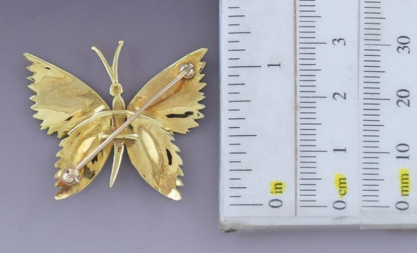 Charming Contemporary 18k Gold Butterfly Pin Brooch