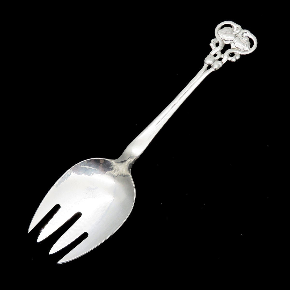 Beautiful Georg Jensen 58 Sterling Silver Serving Fork Leaf Pattern 10 1/4 in