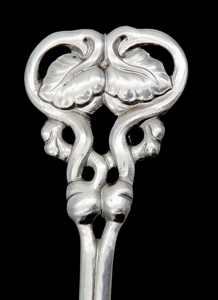 Beautiful Georg Jensen 58 Sterling Silver Serving Fork Leaf Pattern 10 1/4 in