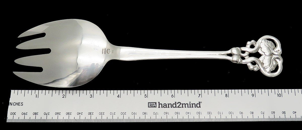 Beautiful Georg Jensen 58 Sterling Silver Serving Fork Leaf Pattern 10 1/4 in