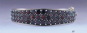 c1870s-1880s Stunning Bohemian Victorian Garnet Bangle Bracelet