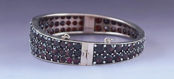 c1870s-1880s Stunning Bohemian Victorian Garnet Bangle Bracelet