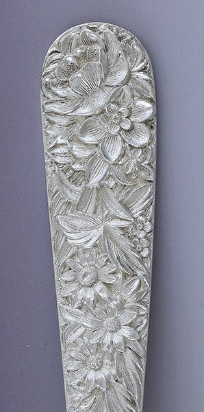 Fab Kirk Sterling Silver Floral Repousse Berry / Casserole Serving Spoon Scoop