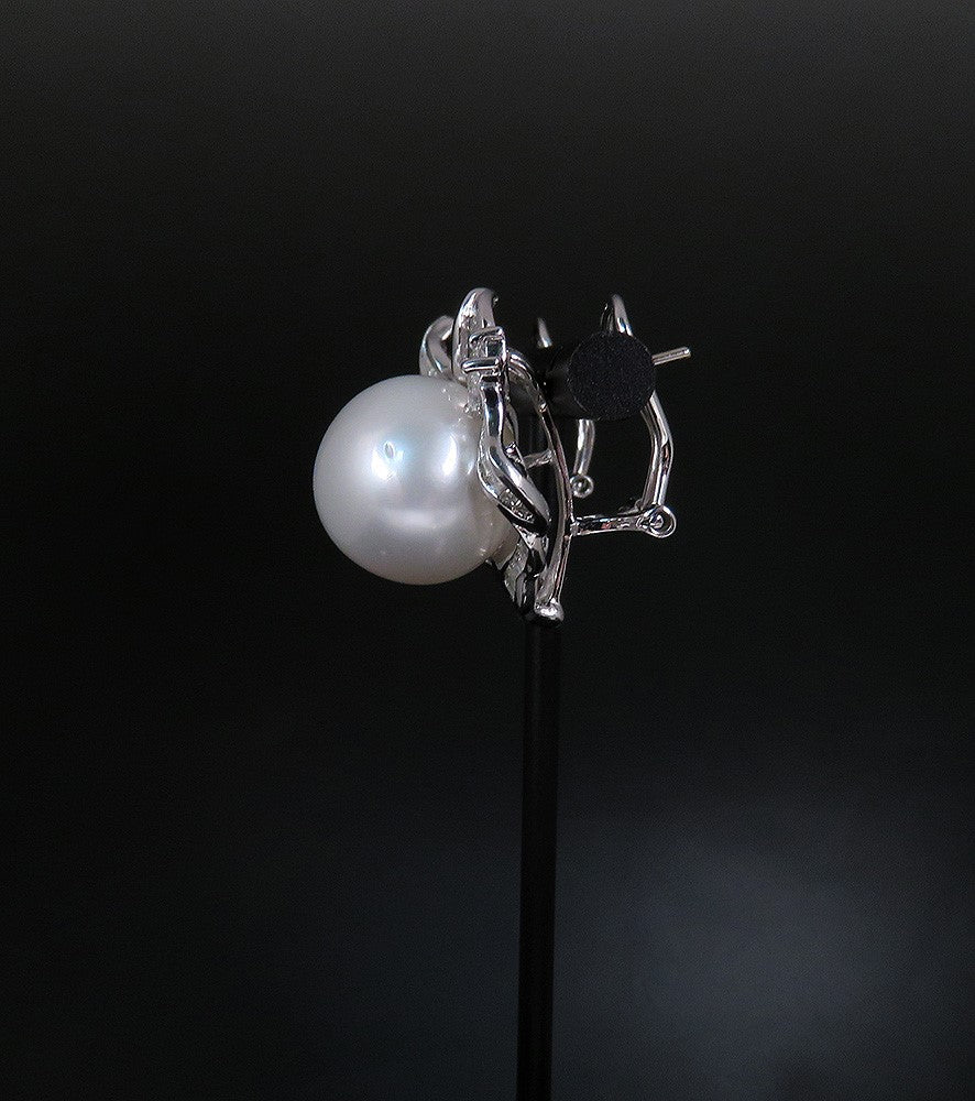 High End Designer 18K White Gold 14.5mm Pearl Diamond Gemstone Earrings