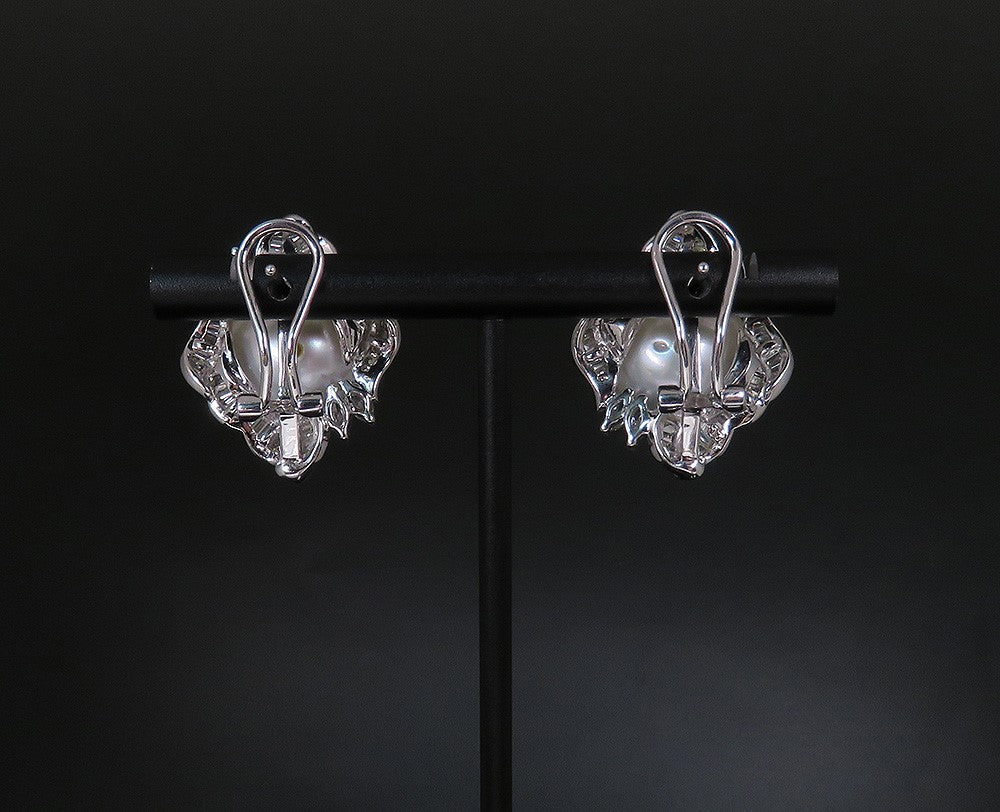 High End Designer 18K White Gold 14.5mm Pearl Diamond Gemstone Earrings