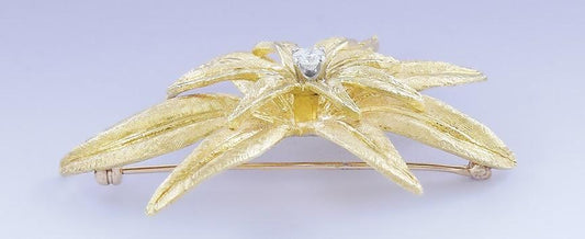 Elegant 18k Flower Gold & Diamond Floral Flower Pin Brooch