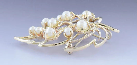 Lovely 14k Yellow Gold Pearl Leaf Shaped Brooch Pin or Pendant