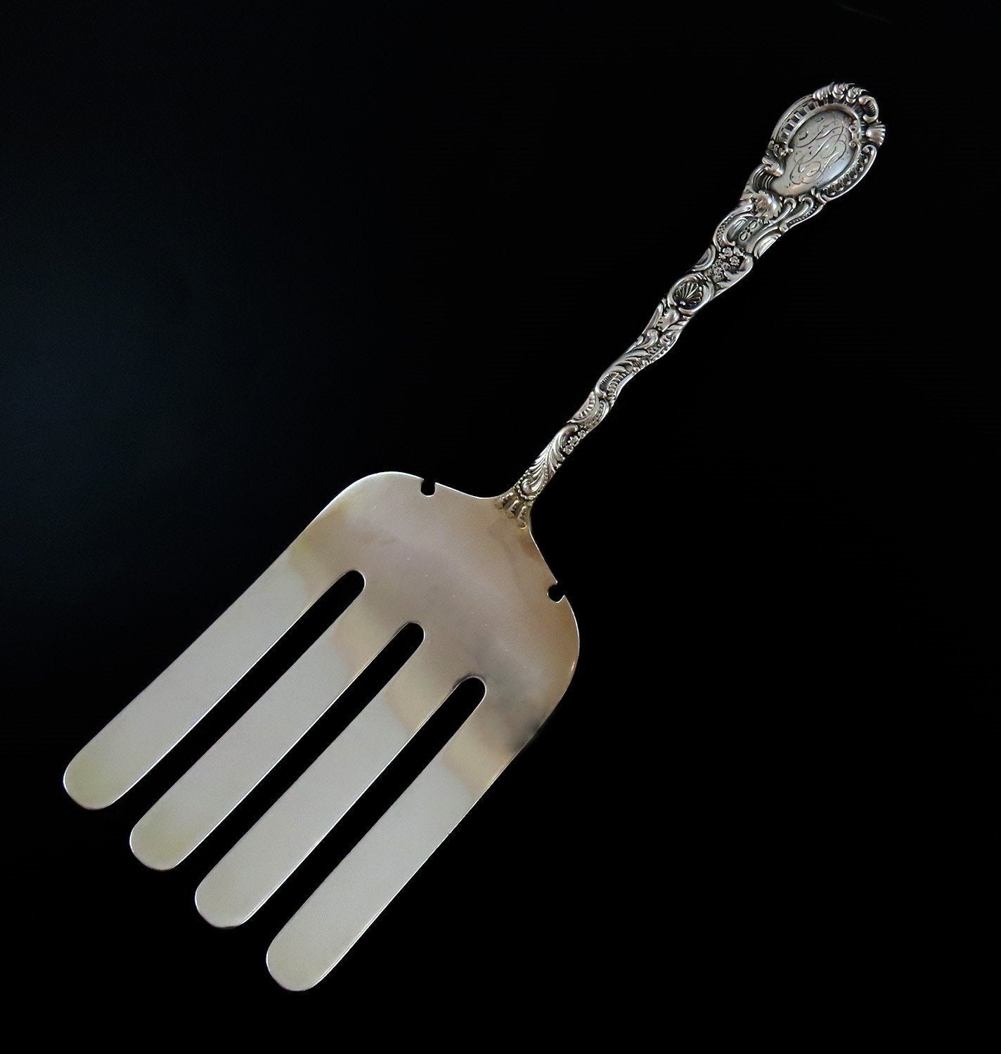 Handsome Durgin Louis XV Sterling Silver Large Asparagus Fork 8 5/8"