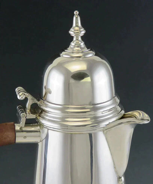 Tiffany & Co. English Sterling Silver Pot on Stand w Burner 20th Century