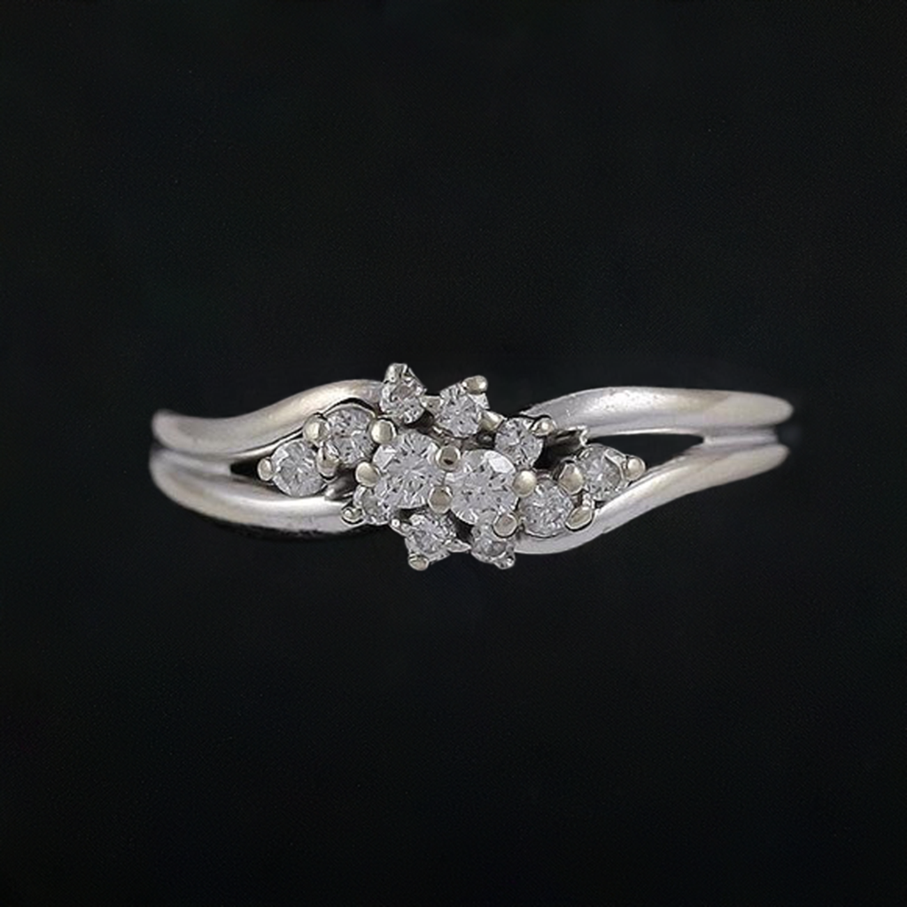 Lovely 14K White Gold & Brilliant Diamond Cluster Ring Size 9