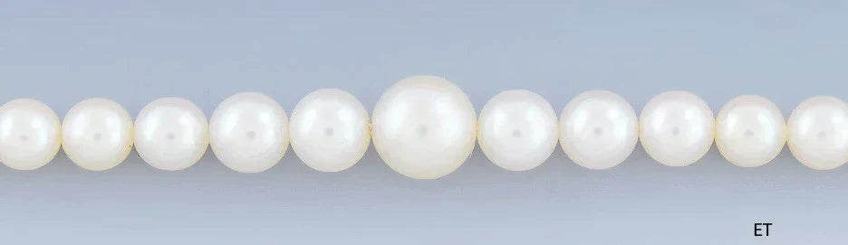 Elegant Graduated Pearl Strand Necklace w/14k Gold Filigree Clasp
