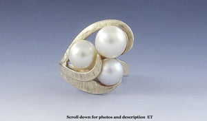 Elegant 14K Yellow Gold & Triple Pearl Ring Size 3.5