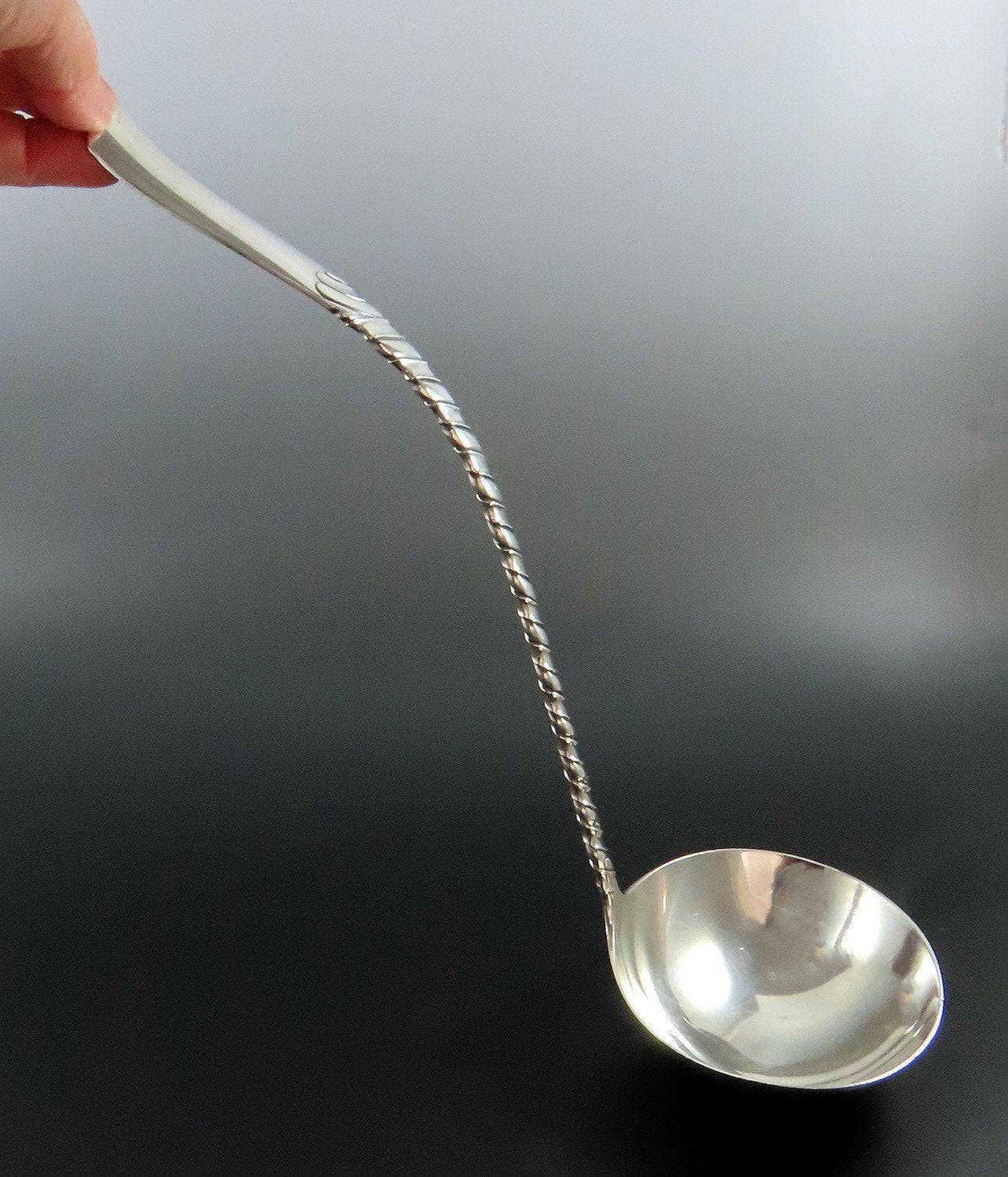 Elegant Gorham Colonial Sterling Silver Large Soup Punch Ladle No Mono 12 1/2"