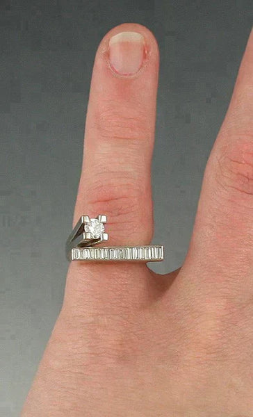 Delightful Modernist Geometric 14k White and Yellow Gold Diamond Ring Size 4