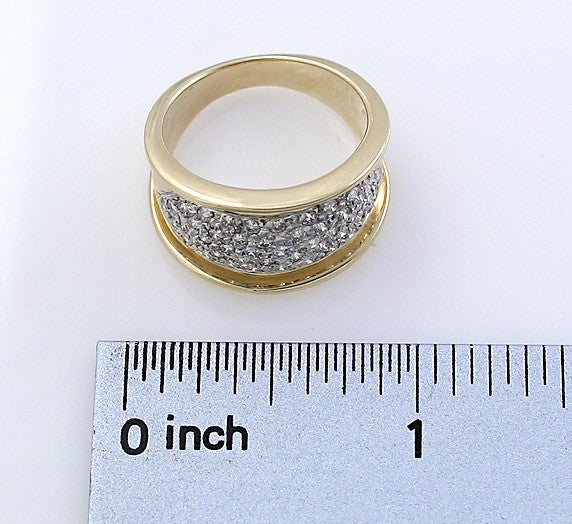 Fine Quality Modern 14K Yellow Gold & Diamond Band Style Ring