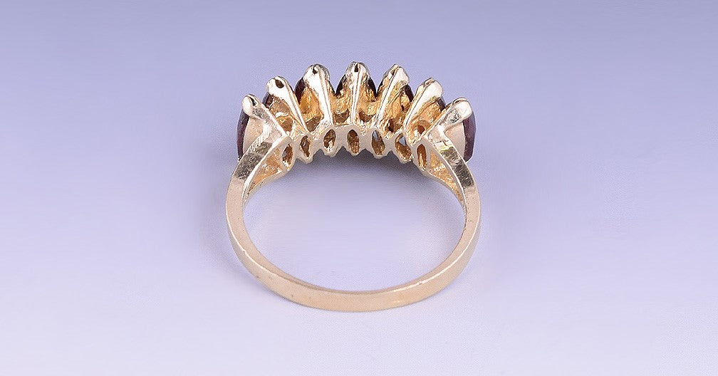 Gorgeous 14k Yellow Gold Ring with 7 Genuine Marquis Cut Garnet Stones, Size 7