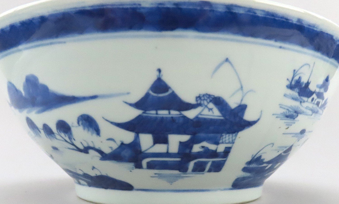 Antique Large Classical Canton China Porcelain Centerpiece Bowl 12" Diameter