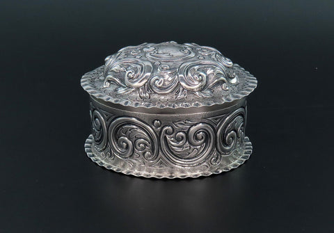 1887 Gorham Small Vanity Box Beautiful Chased Scroll Decorations 2 Inches Tall