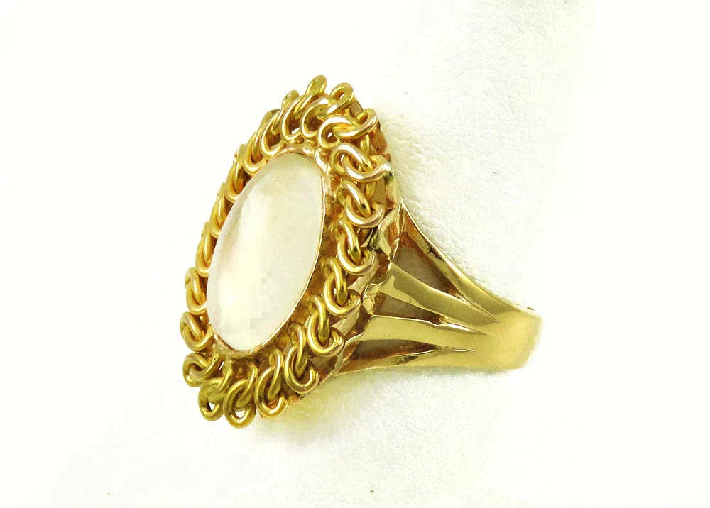 Vintage 14K Yellow Gold & Natural Moonstone Cabochon Stone Statement Ring