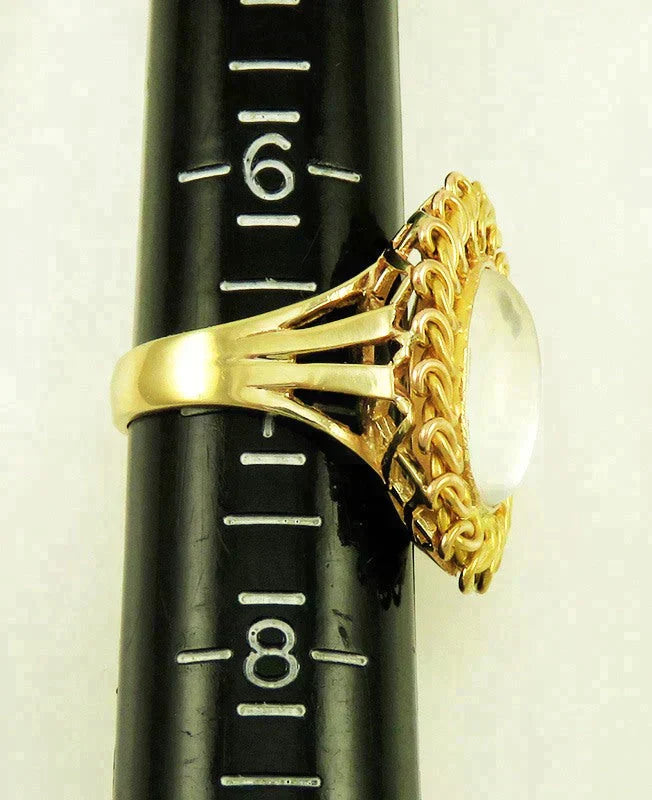 Vintage 14K Yellow Gold & Natural Moonstone Cabochon Stone Statement Ring