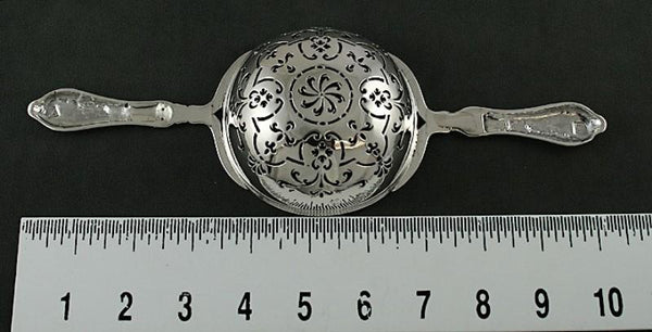 1728 HANDSOME GEORGIAN ENGLISH STERLING SILVER DOUBLE HANDLE PUNCH STRAINER